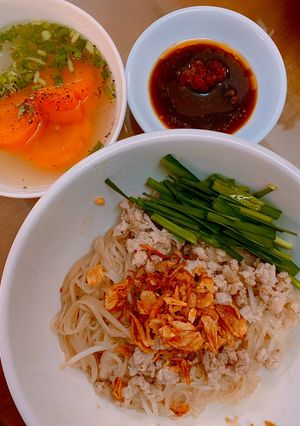 Hình của món Hủ tiếu khô dã chiến.