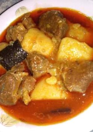 আলু আর গরুর মাংসের ঝোল, রেসিপির প্রধান ছবি