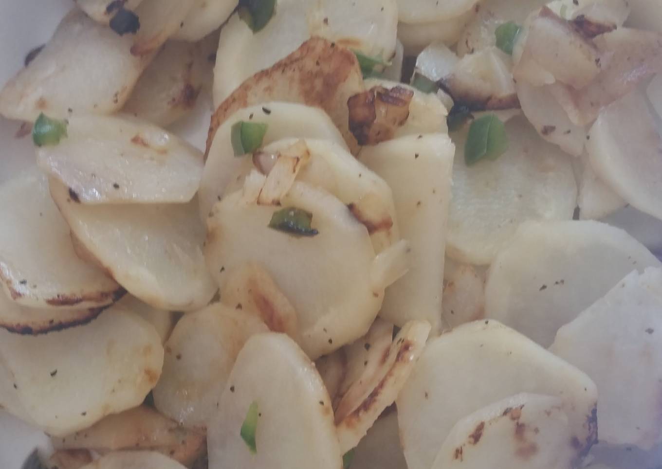 Chips with Jalapeño and onions