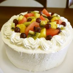 A picture of Summer Fruit Decorated Cake.