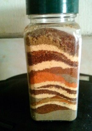 A picture of Mae's Special Spice Mixx.