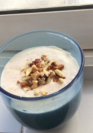 Una foto de Batido de yogurt griego y algo más