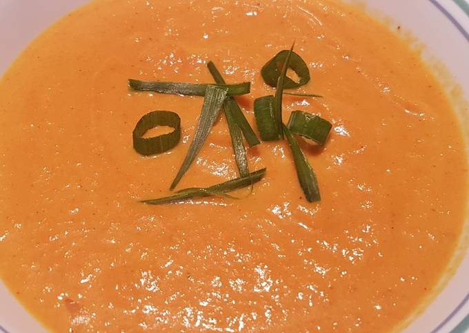Roasted Carrot and Curry Soup