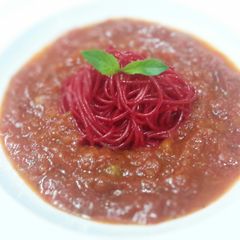 A picture of Halloween Pasta : Vegetarian Vampire :).