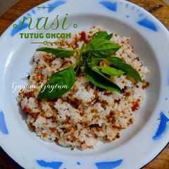 รูปของ Nasi Tutug Oncom
