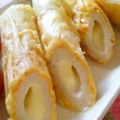A picture of Crispy & Creamy Double Cheese Chikuwa.