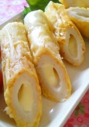 A picture of Crispy & Creamy Double Cheese Chikuwa.