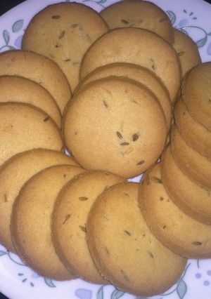 A picture of Cumin cookies.