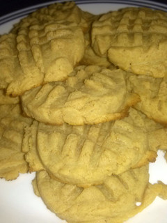 A picture of Splenda peanut butter cookies.