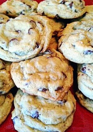 A picture of Pistachio Pudding Chocolate Chip Cookies.