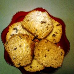 A picture of Flavorful Banana Raisin Bread.