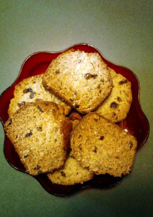 A picture of Flavorful Banana Raisin Bread.