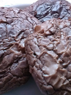 A picture of Peanut Butter Brownie Cookies.