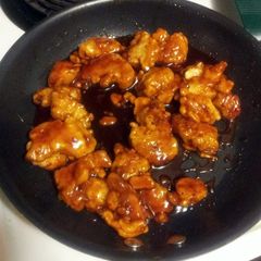 A picture of Homestyle General Tso's chicken.