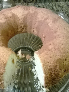 A picture of Betty's Pound Cake.