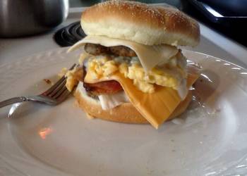 How to Recipe Delicious Brads big ole breakfast sandwich