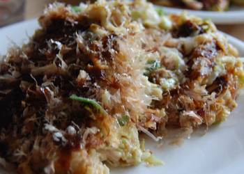 How to Recipe Delicious Make in a Pan Okonomiyaki with Lots of Tempura Crumbs