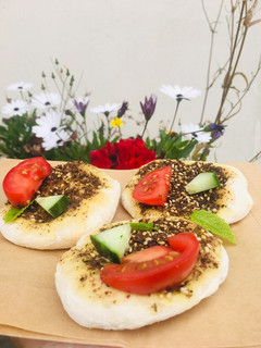 A picture of Zaatar flatbread (vegan pizza) #summerchallenge1.