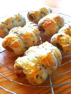 A picture of Crispy Sausage Bread With Black Sesame Seeds.