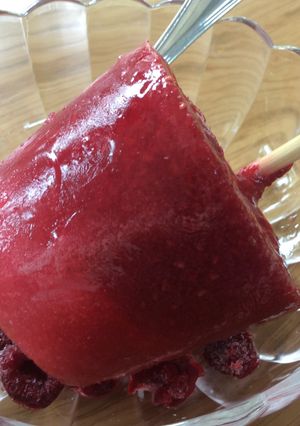 A picture of Summer Coco-berry Ice Pops.