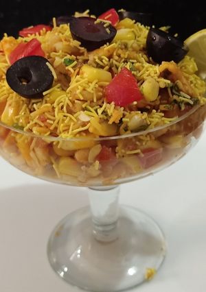 A picture of Sweet corn butter bhel.