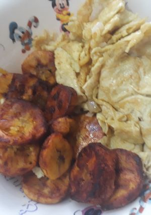 A picture of Fried plantain and egg.