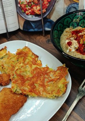 Ropogós cukkinis lepény a sütőből recept fotója
