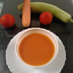 A picture of Carrot tomato and bottle gourd Soup.