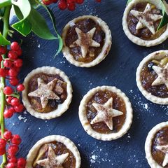 A picture of Christmas Mince Pies.