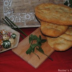 A picture of Naan Barbari.