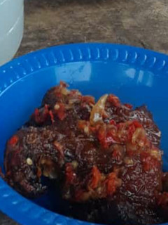 A picture of Peppered meat.