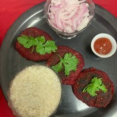 A picture of Little millet beetroot tikki.