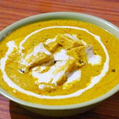 A picture of Kesar Malai Paneer Curry.