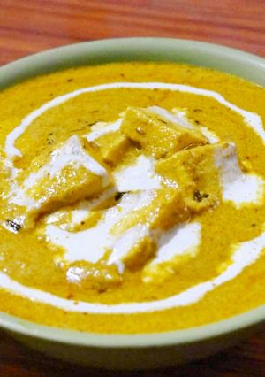 A picture of Kesar Malai Paneer Curry.