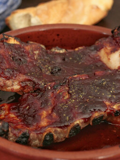 Foto principal de Costillas de cerdo al horno con salsa barbacoa