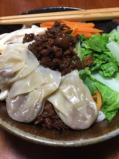 簡易餛飩湯麵 (素) 的食譜成品照片