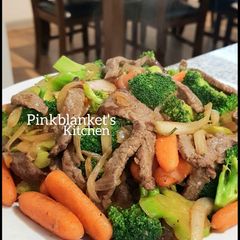 A picture of Broccoli, Carrot and Beef stir fry.