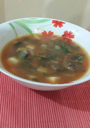 Una foto de Sopa de Espinacas con Papa y Champiñones