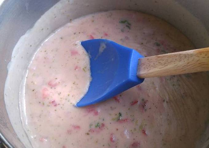 Strawberry cream sauce for pasta