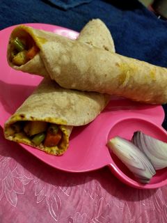 ভেজ রোল(veg roll recipe in Bengali) রেসিপির প্রধান ছবি