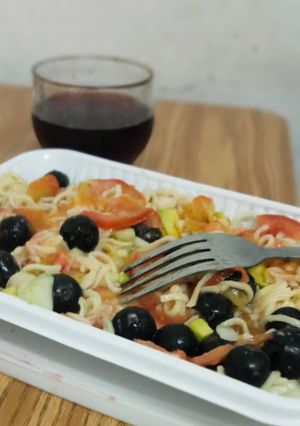 A picture of Noodles salad 🥗.