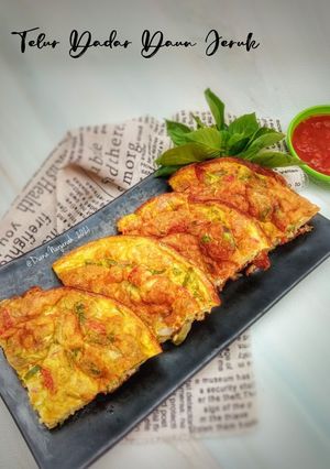 Foto resep Telur Dadar Daun Jeruk