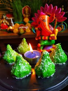 शाही पान मोदक(shahi paan modak recipe in hindi) रेसिपी मुख्य फोटो
