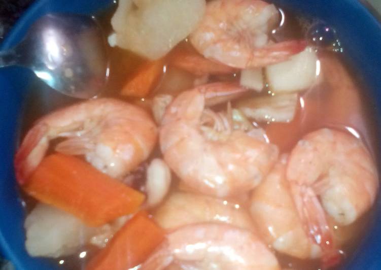 Quick and Easy Mexican shrimp soup(caldo de camarones)