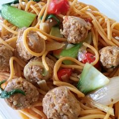 A picture of Spaghetti lo mein.