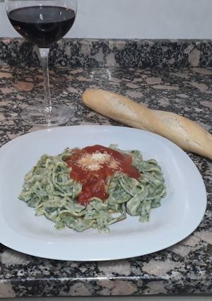 Una foto de Fideos de espinaca