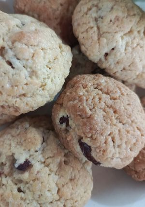 Una foto de Galletas Sabor a Colada de Parchita con Frutas Confitadas🥭🍇🍸