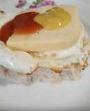 Huevo frito con queso