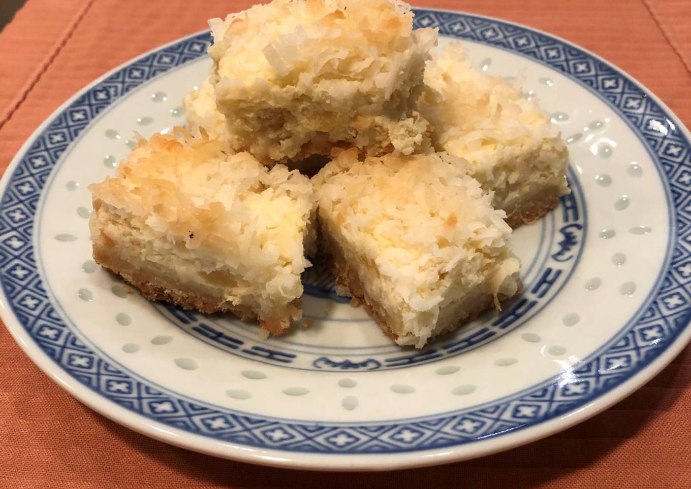 Hawaiian Coconut Pineapple Cheesecake Bars