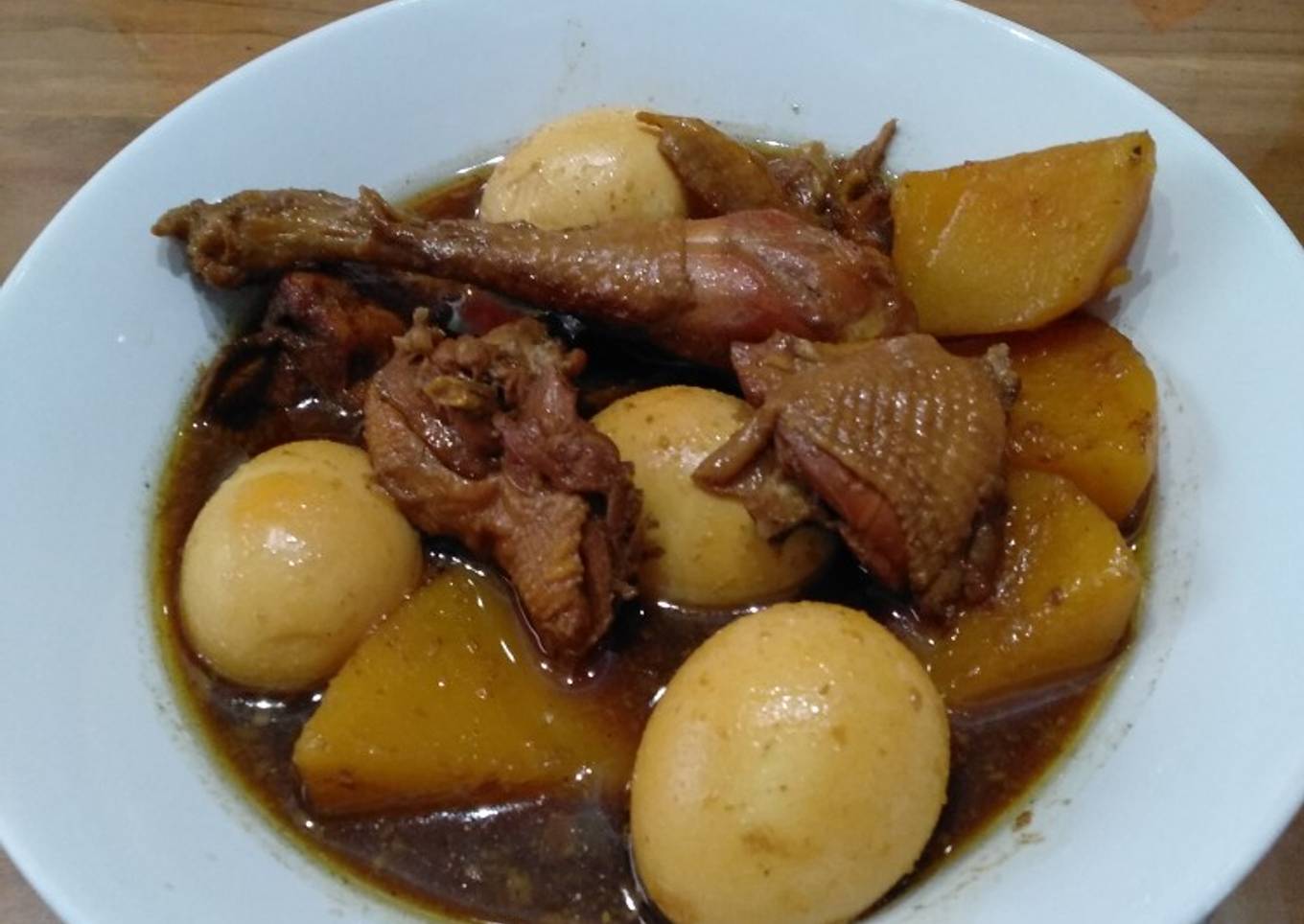 Semur ayam,kentang, telor